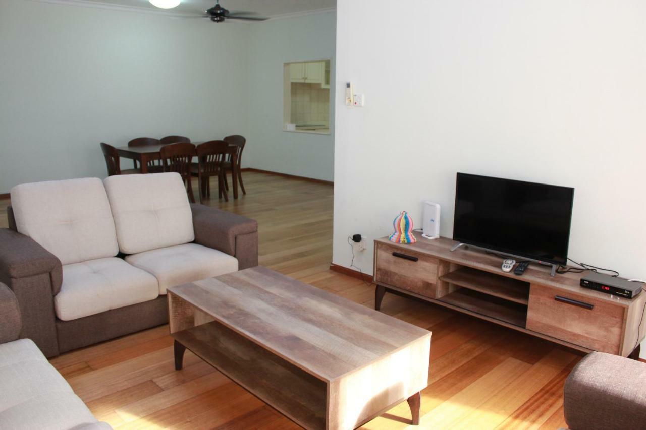 Homestay Marina Court Resort Kota Kinabalu Exterior photo